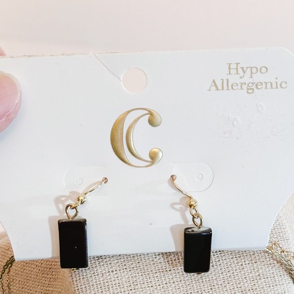 NWT Charming Charlie Necklace and Earring set - Picture 2 of 3